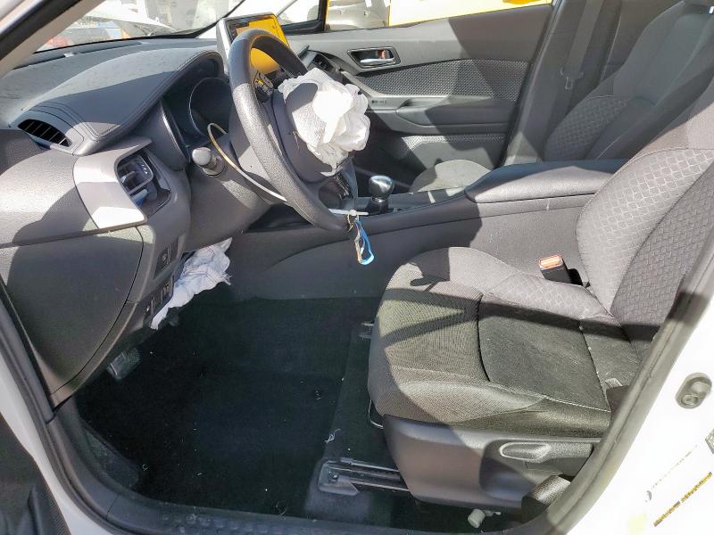  TOYOTA C-HR 2021 Белы