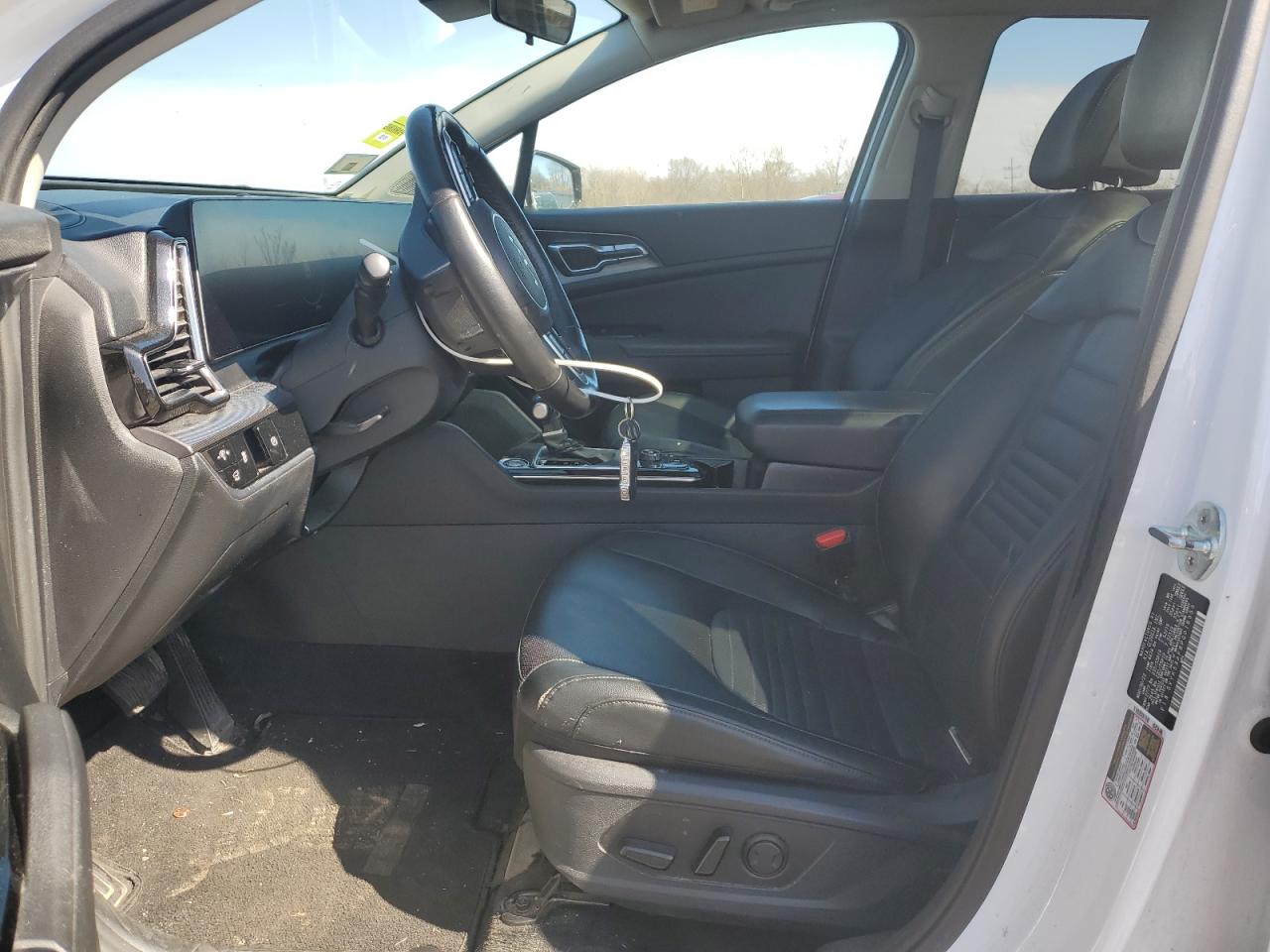 2023 Kia Sportage - Image 7