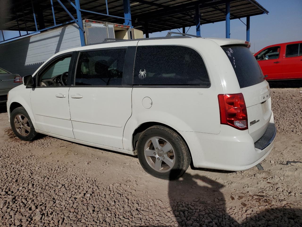 2013 Dodge Caravan - Image 2