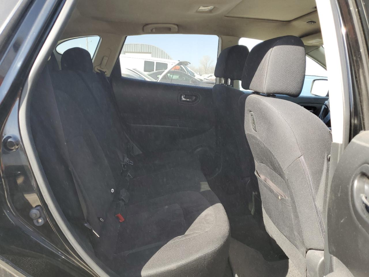2010 Nissan Rogue - Image 12