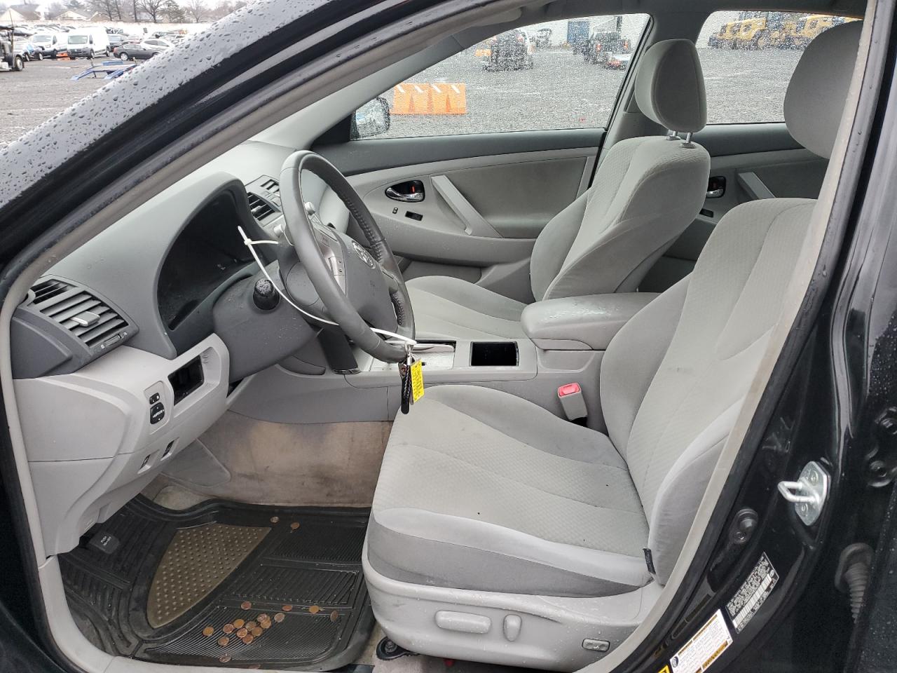 2009 Toyota Camry - Image 7