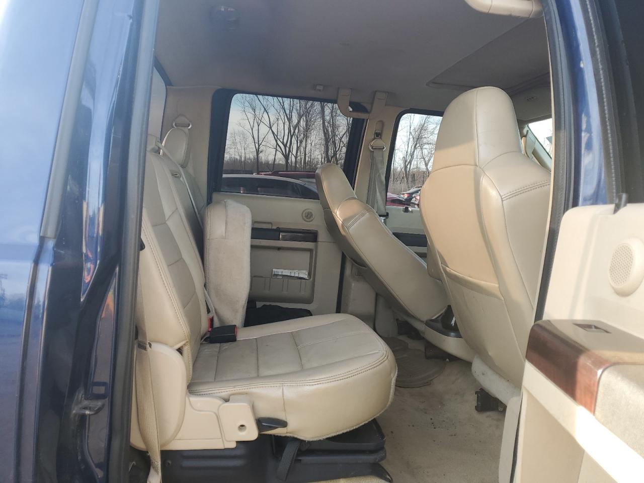 2010 Ford F350 - Image 10