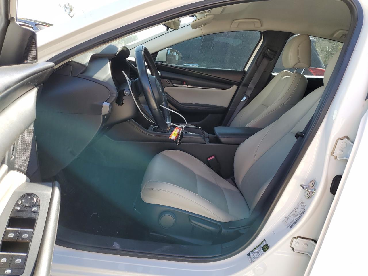 2020 Mazda 3 - Image 7