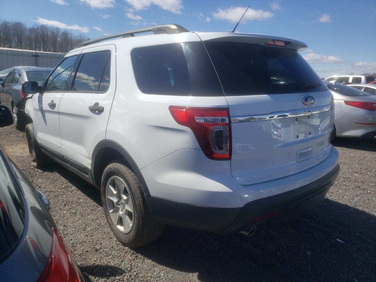 2014 Ford Explorer - Image 2