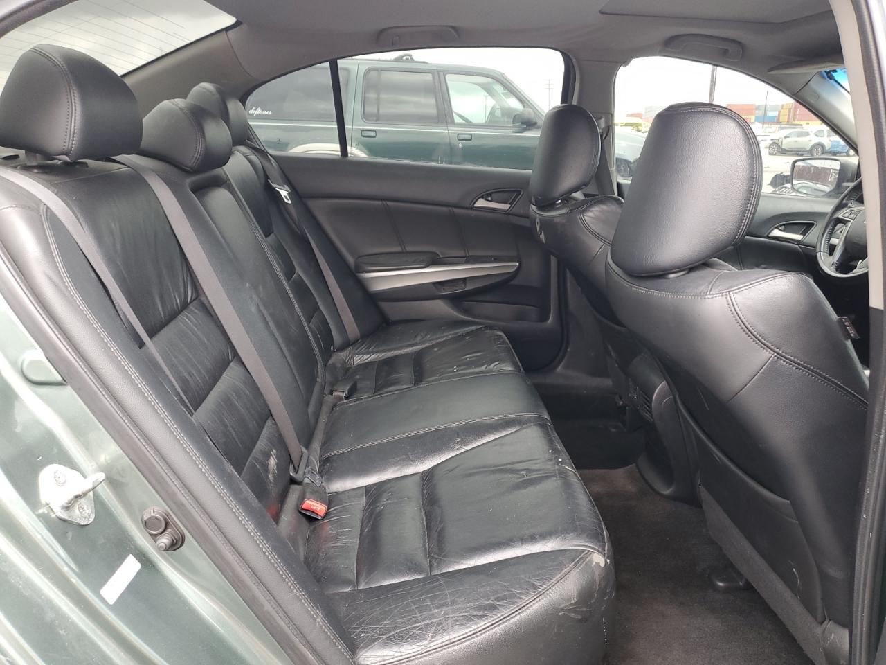 2010 Honda Accord - Image 10