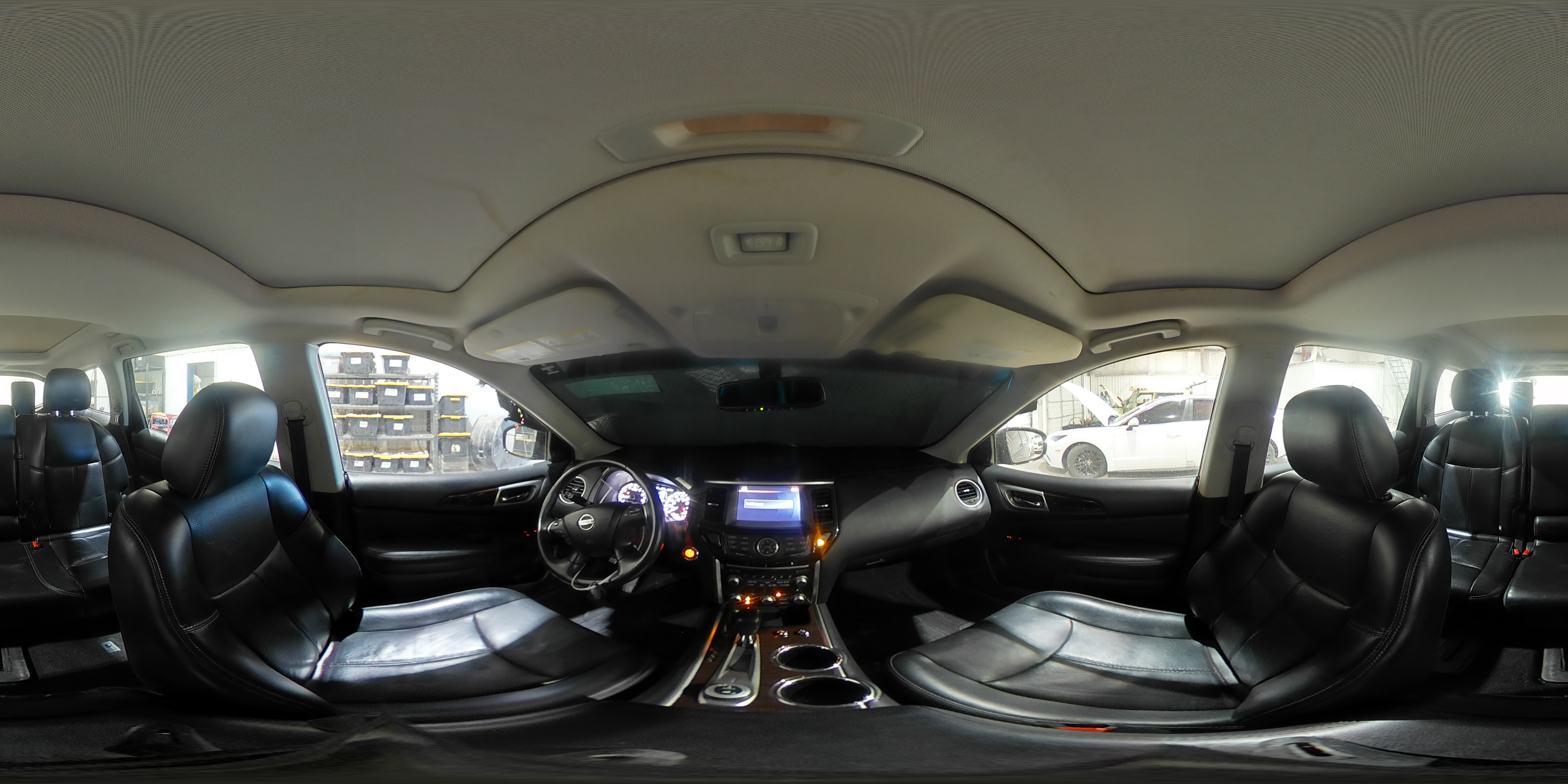 2015 Nissan Pathfinder - Image 14