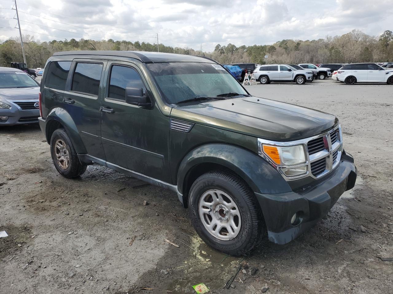 2010 Dodge Nitro - Image 4