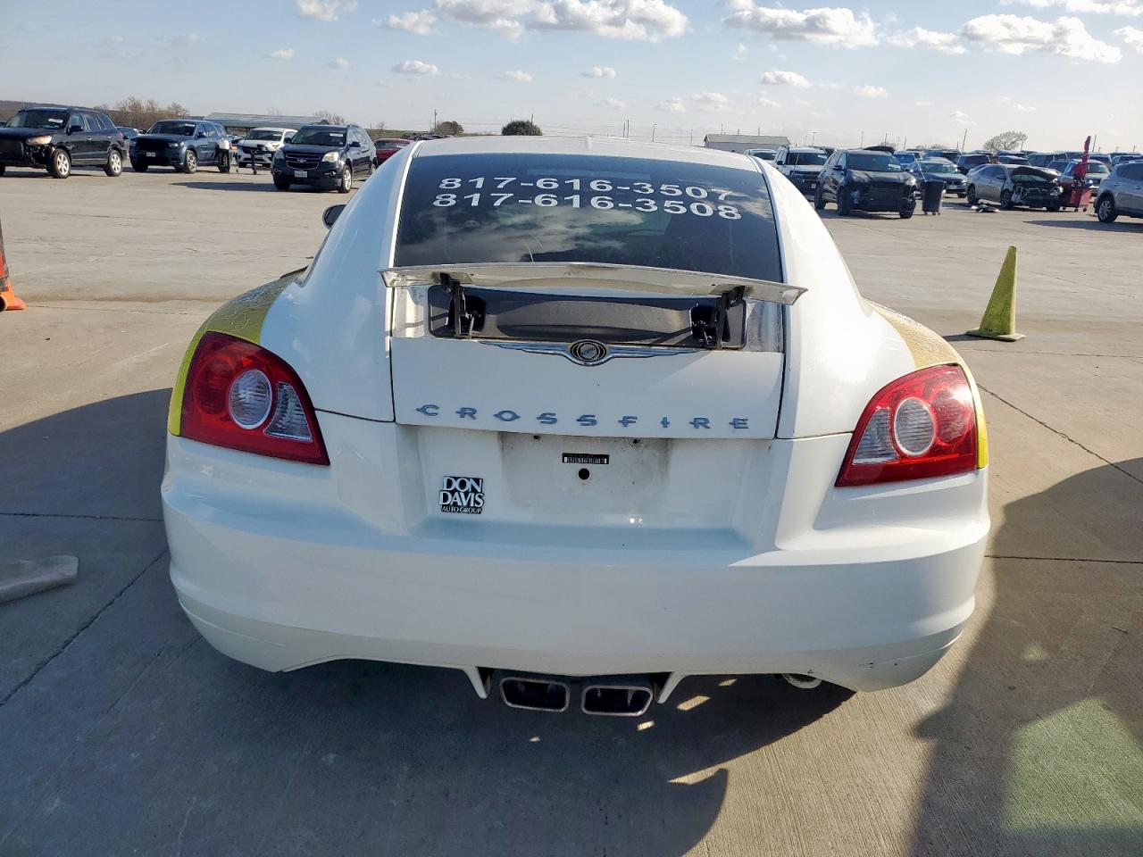 2004 Chrysler Crossfire - Image 7