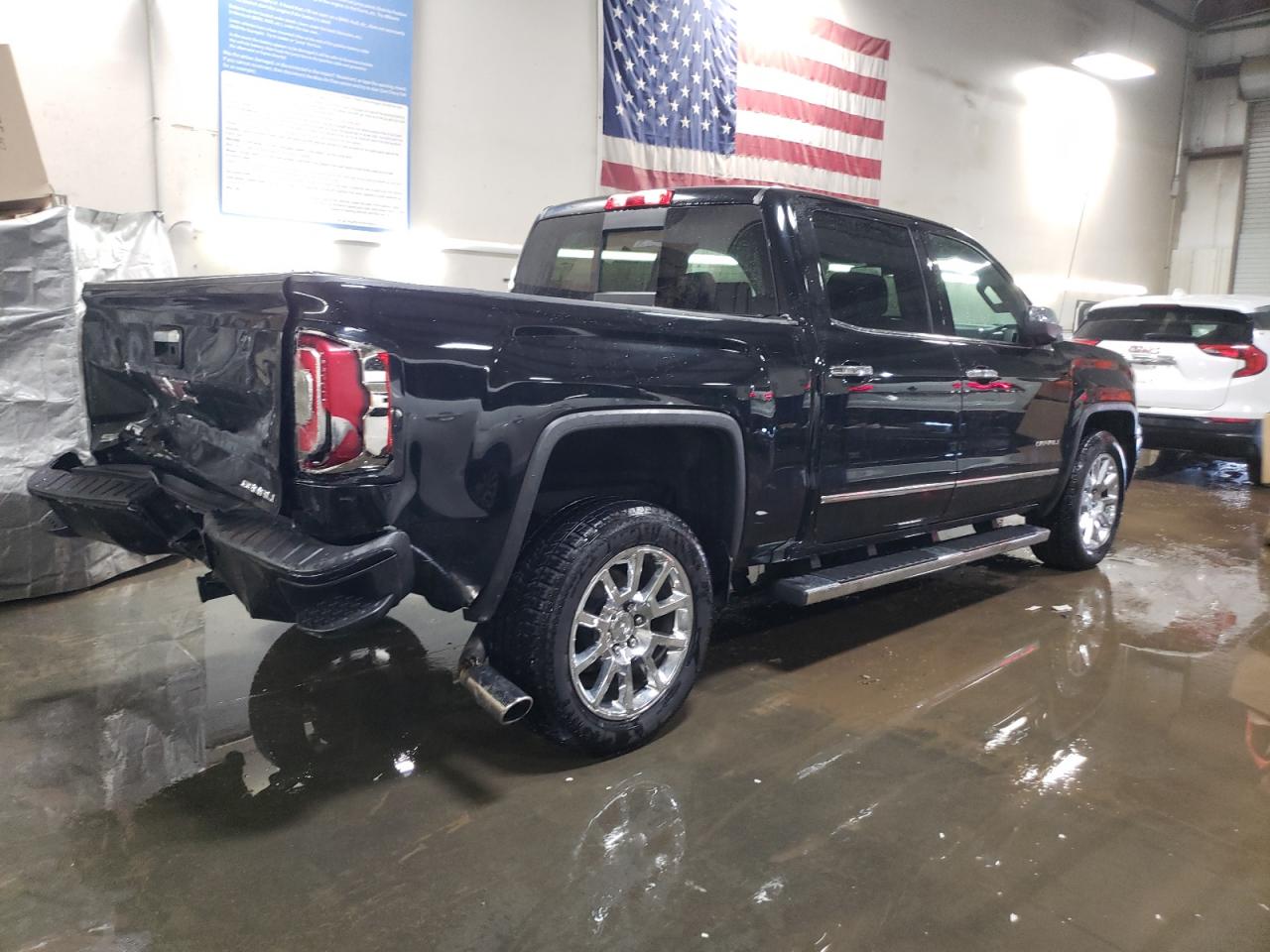2017 GMC Sierra - Image 3