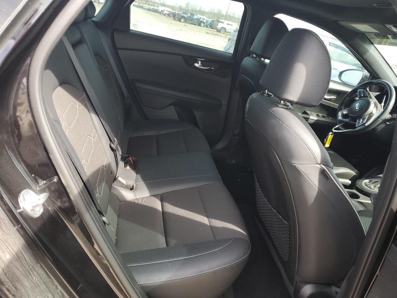 2021 Kia Forte - Image 10