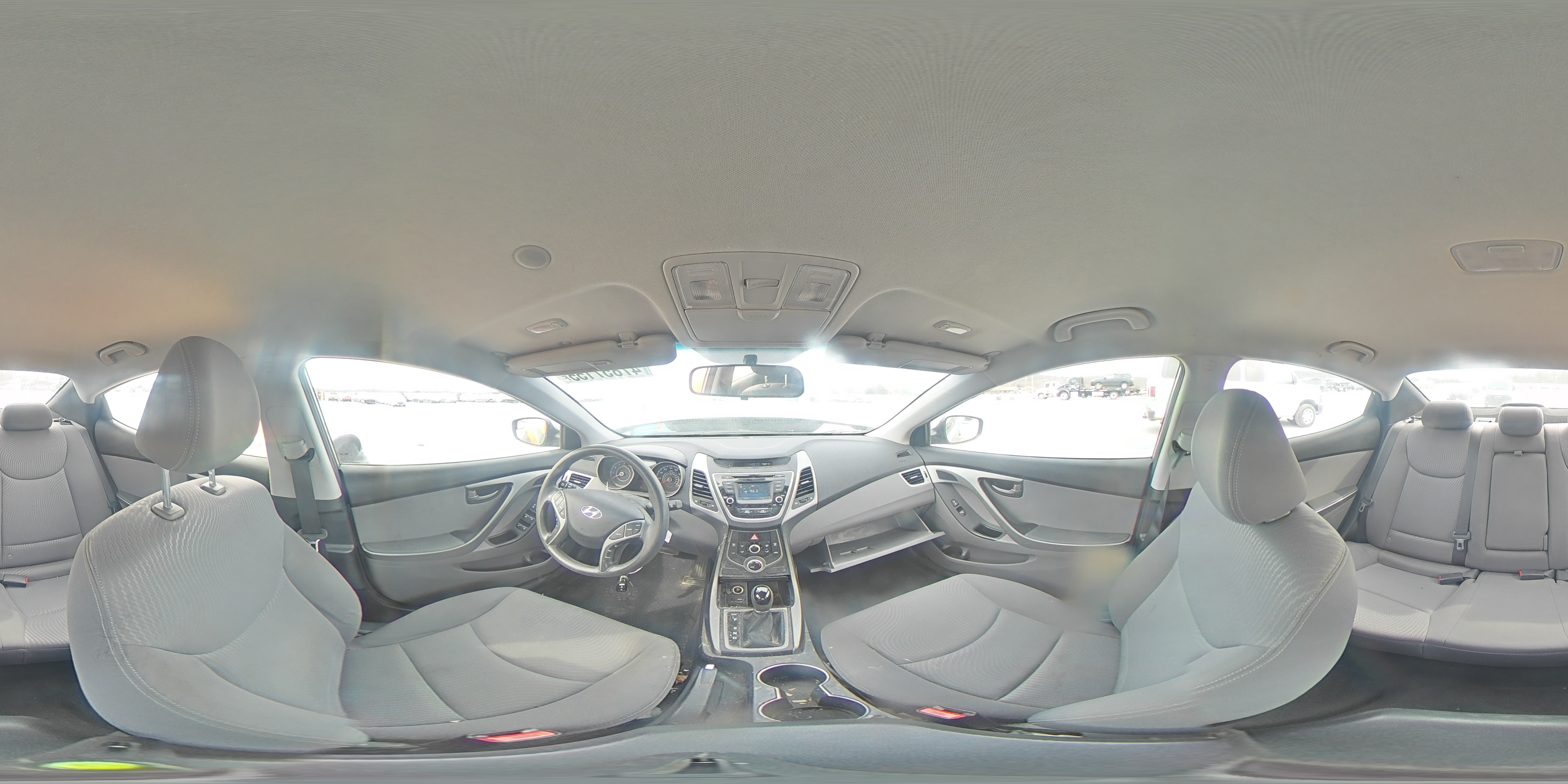2015 Hyundai Elantra - Image 13