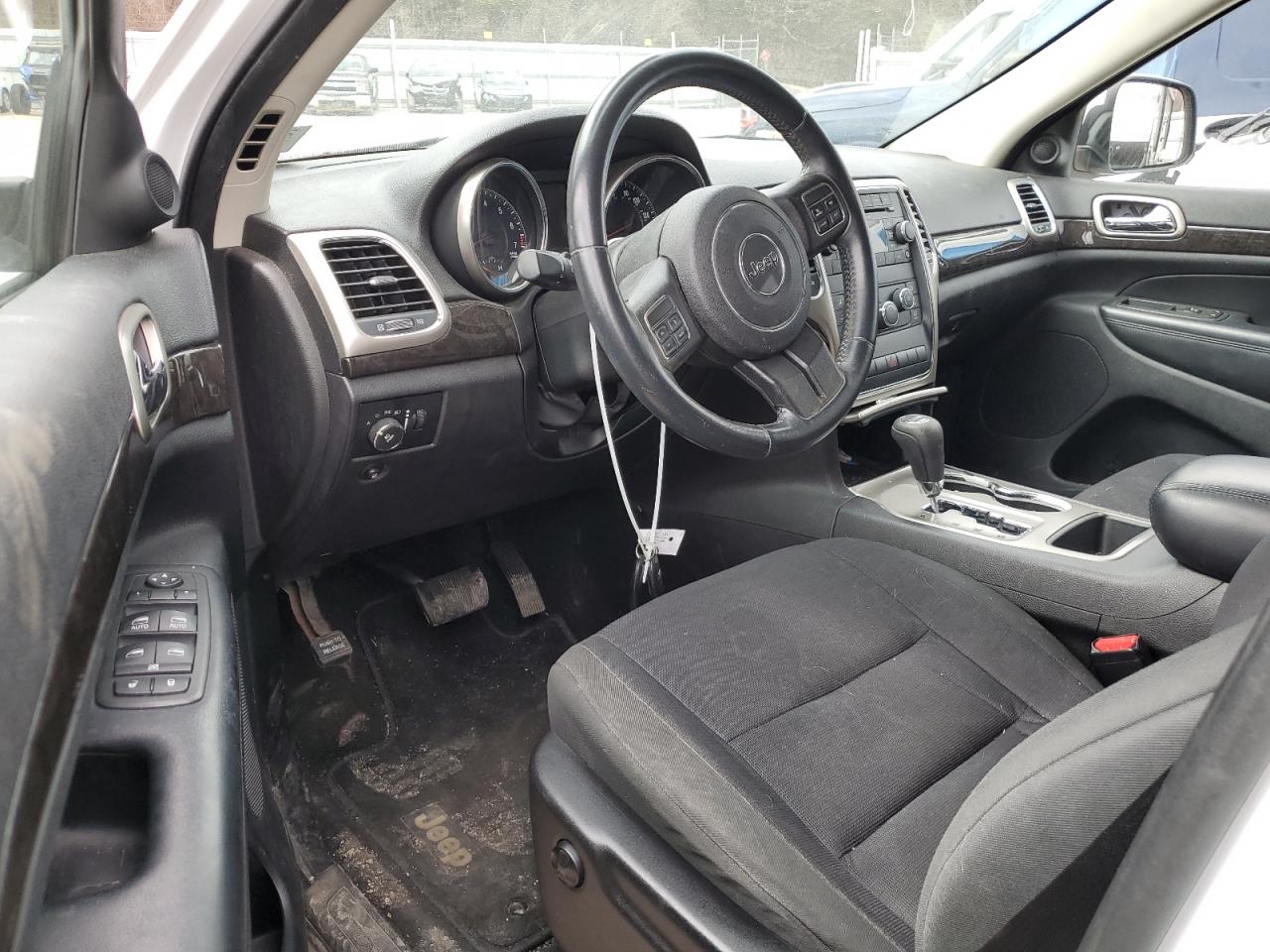 2013 Jeep Grand Cherokee - Image 8