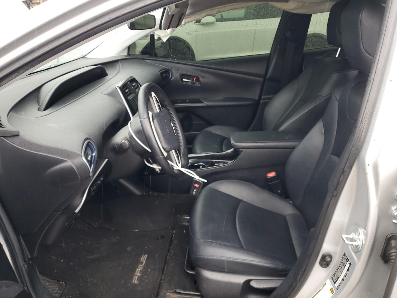 2017 Toyota Prius - Image 7