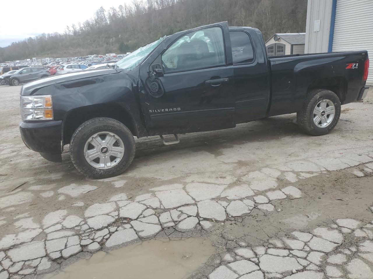 2011 Chevrolet Silverado K1500 Lt for Sale in Hurricane, WV - Rollover