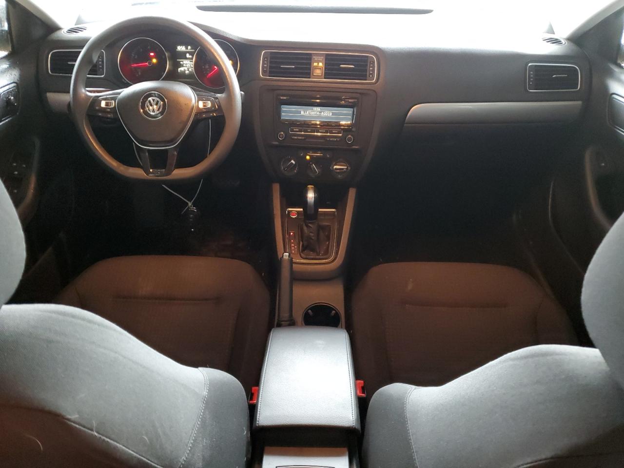 2015 Volkswagen Jetta - Image 8