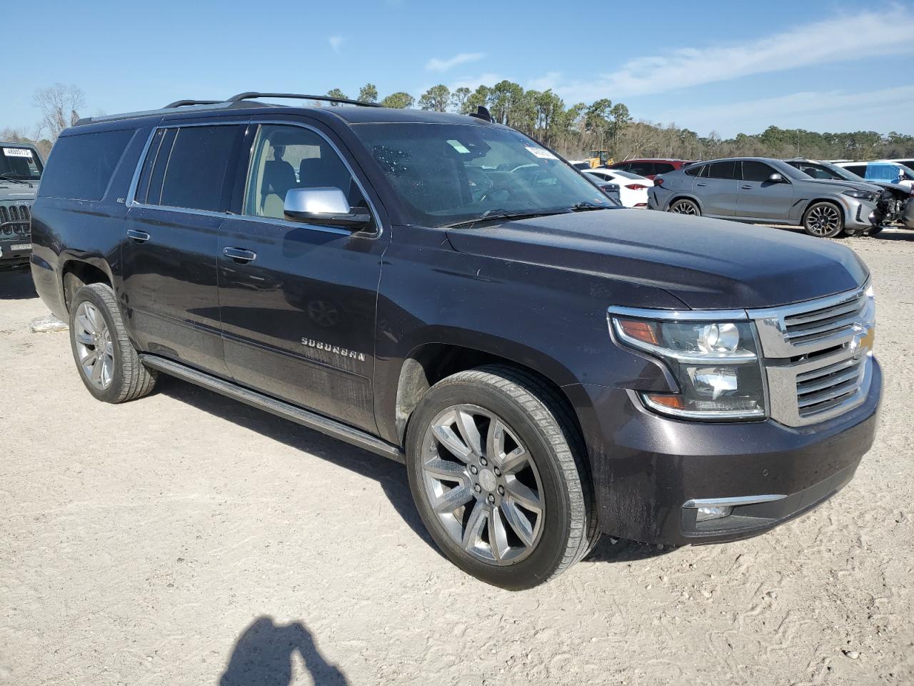 2015 Chevrolet Suburban - Image 4