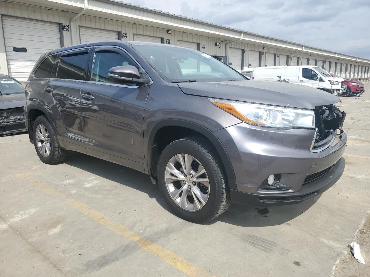 2015 Toyota Highlander - Image 4