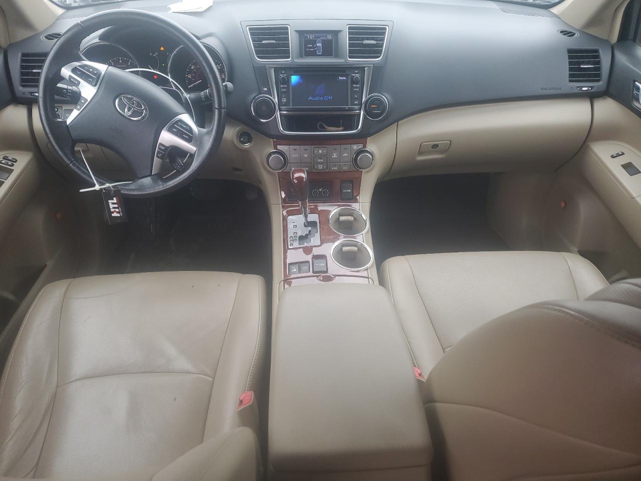 2013 Toyota Highlander - Image 8