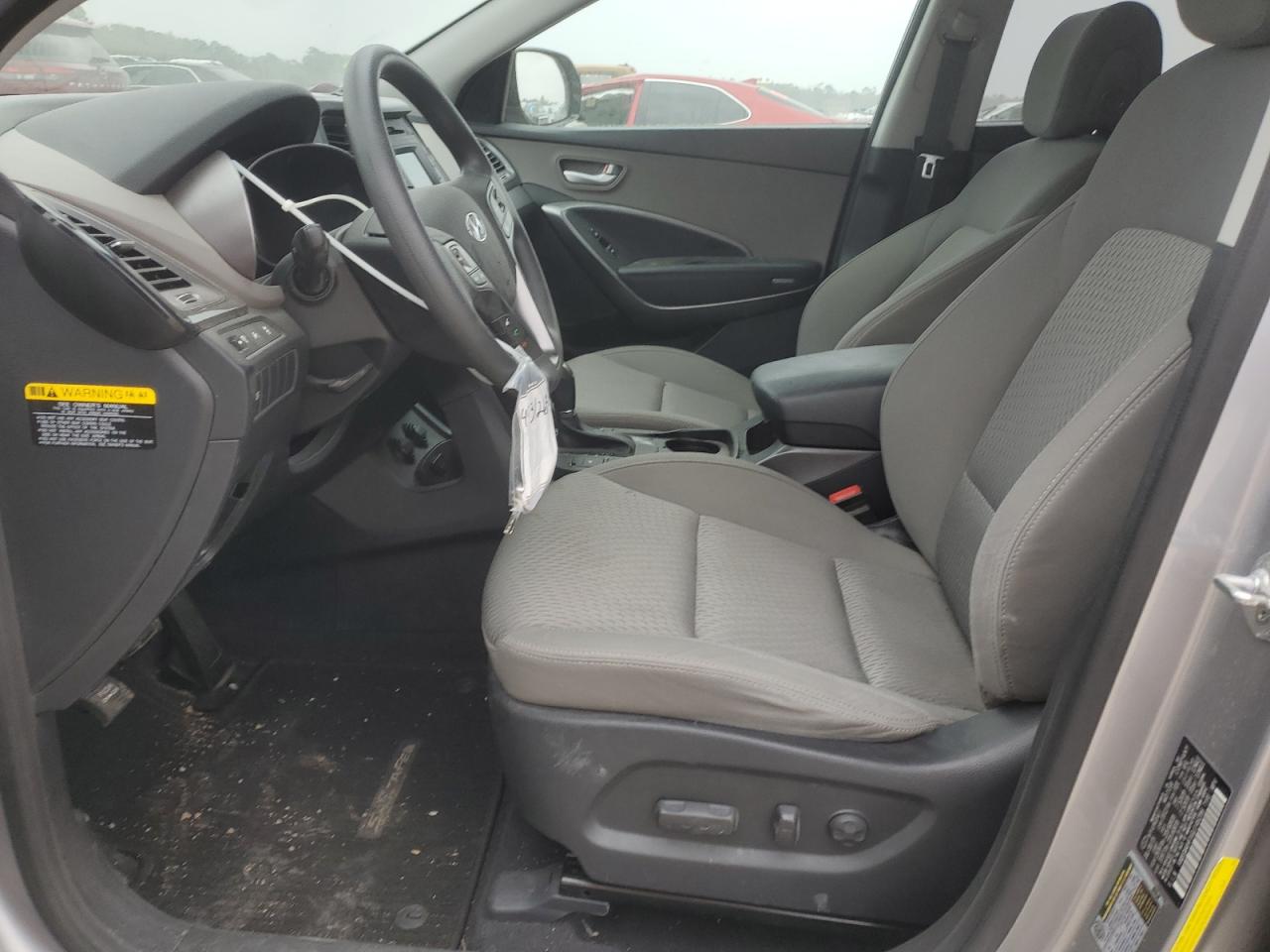 2016 Hyundai Santa Fe - Image 7