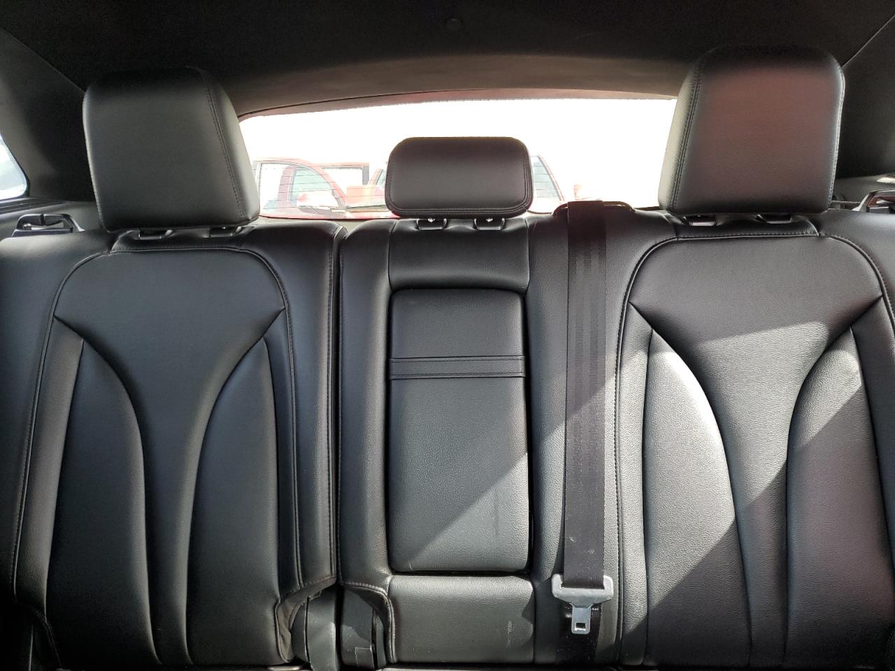 2018 Lincoln MKC - Image 10