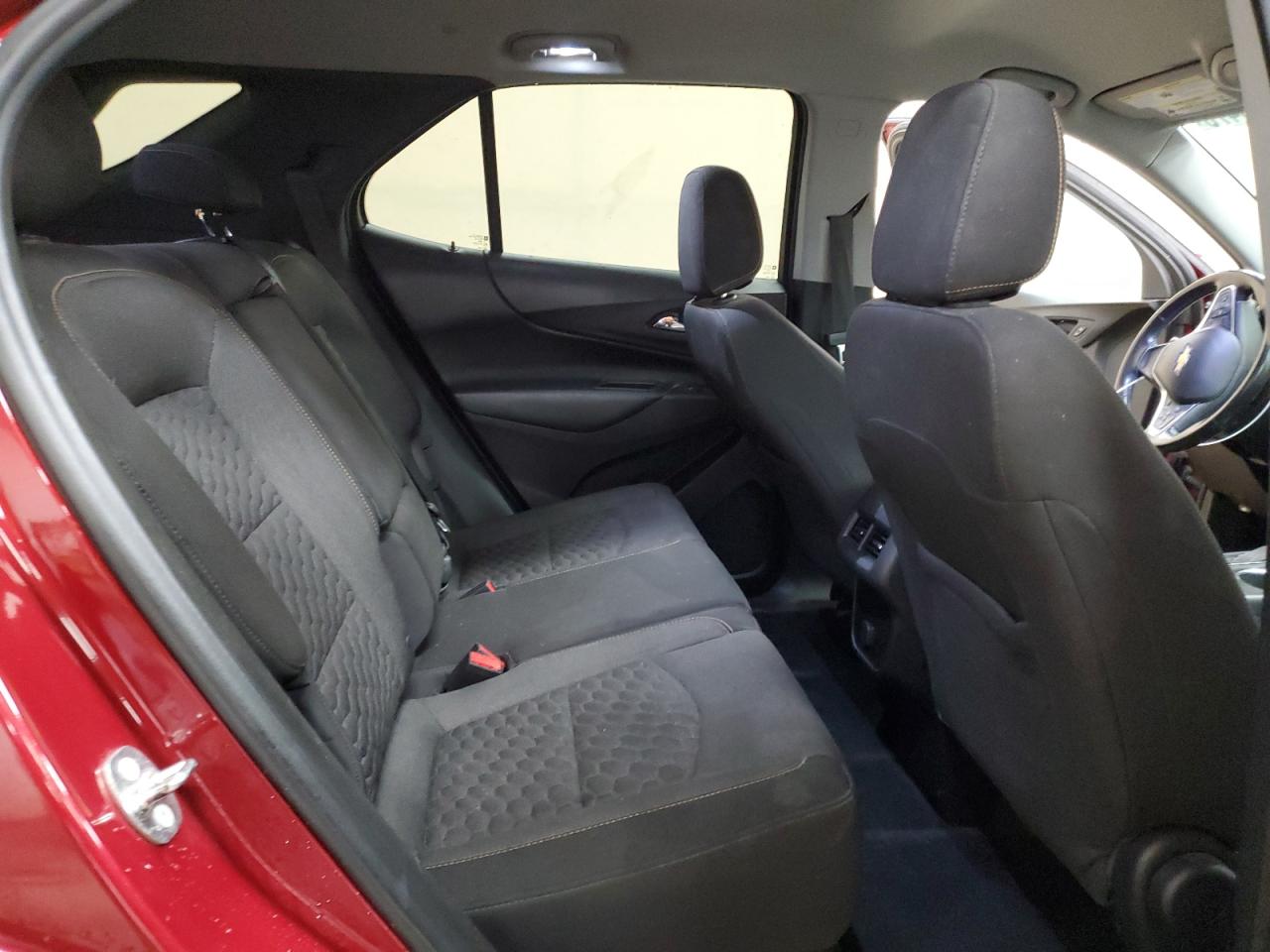 2018 Chevrolet Equinox - Image 11
