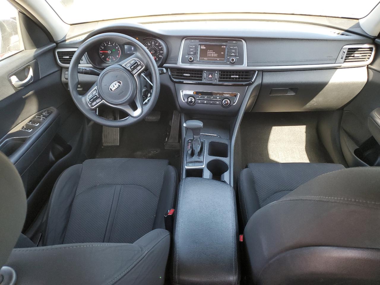 2017 Kia Optima - Image 8