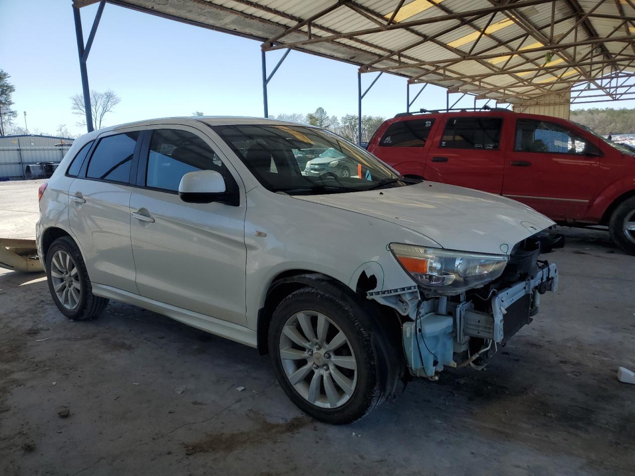 2011 Mitsubishi Outlander - Image 4