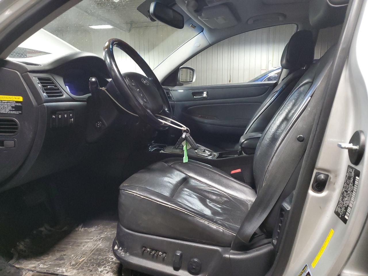 2009 Hyundai Genesis - Image 7