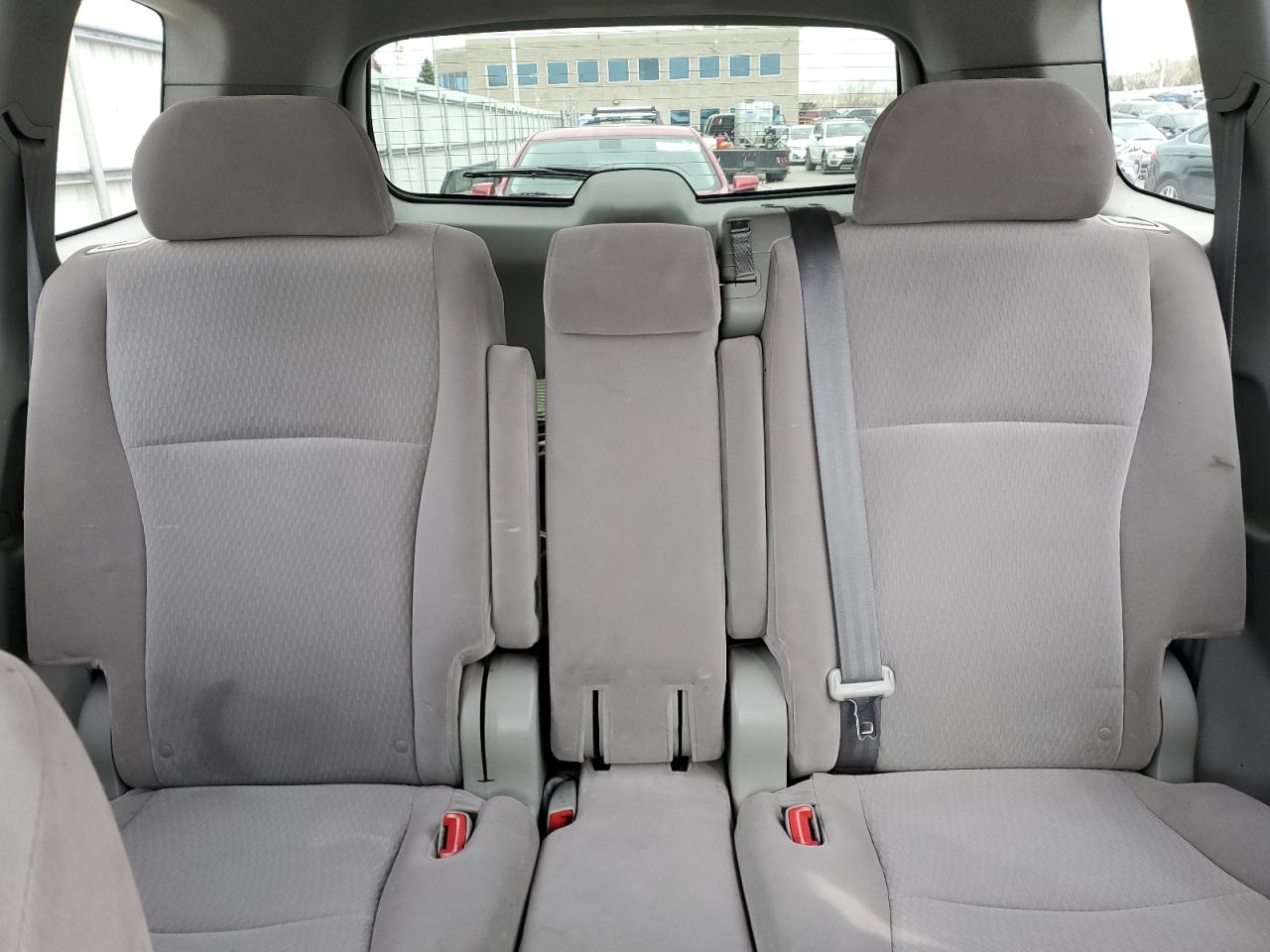 2009 Toyota Highlander - Image 10