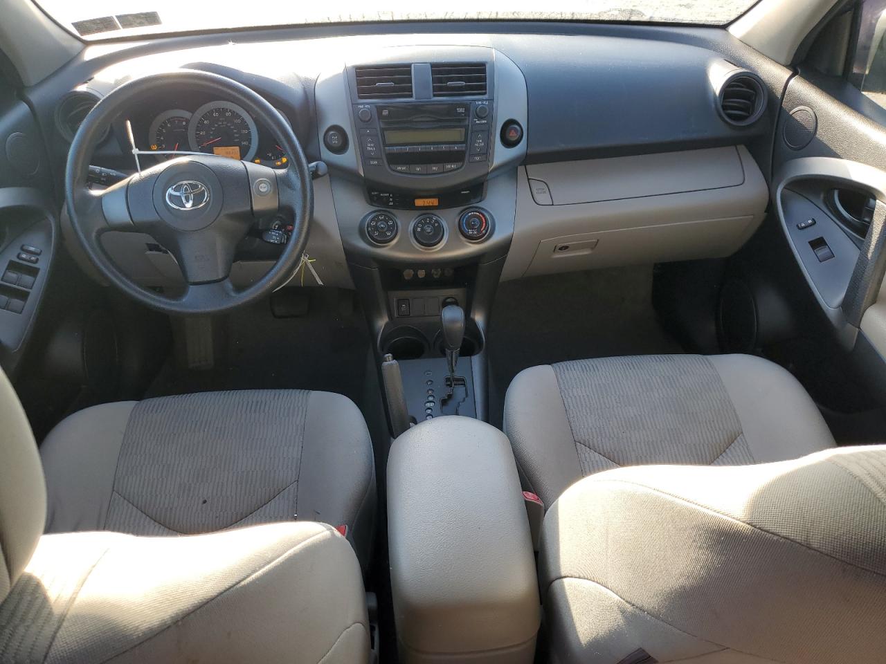 2011 Toyota RAV 4 - Image 8