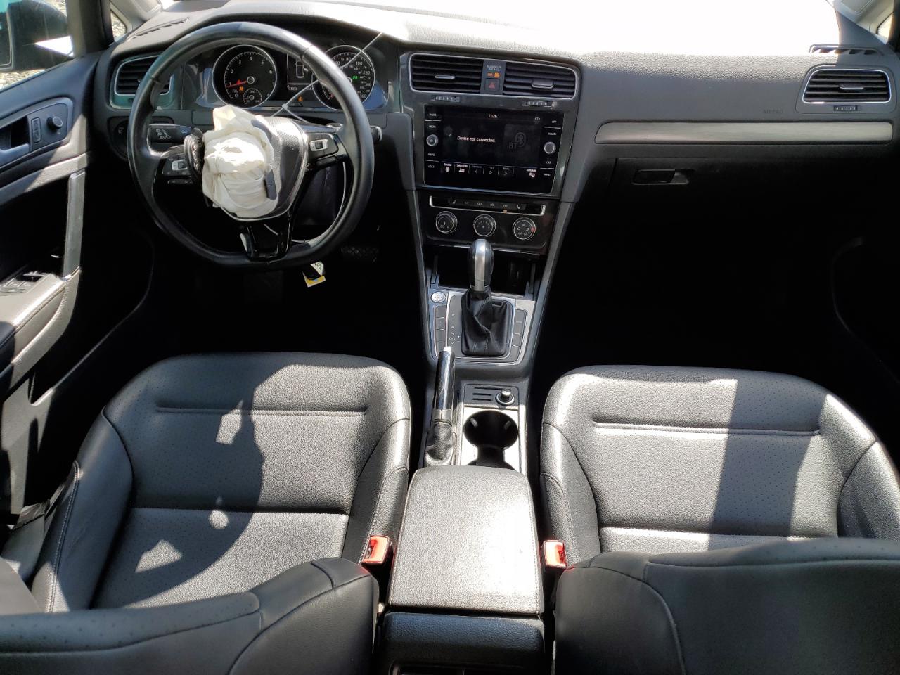 2019 Volkswagen Golf - Image 8