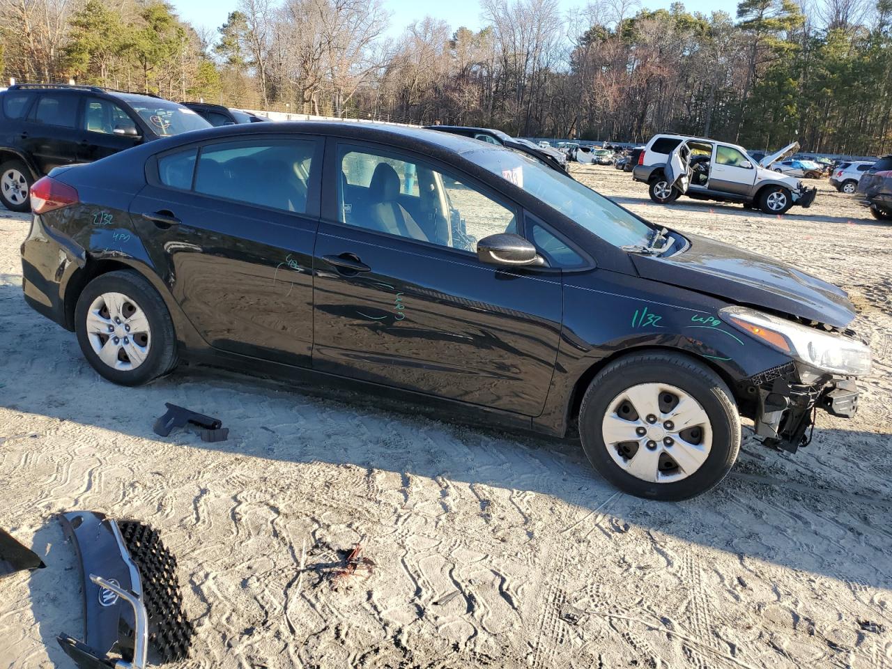 2017 Kia Forte - Image 4