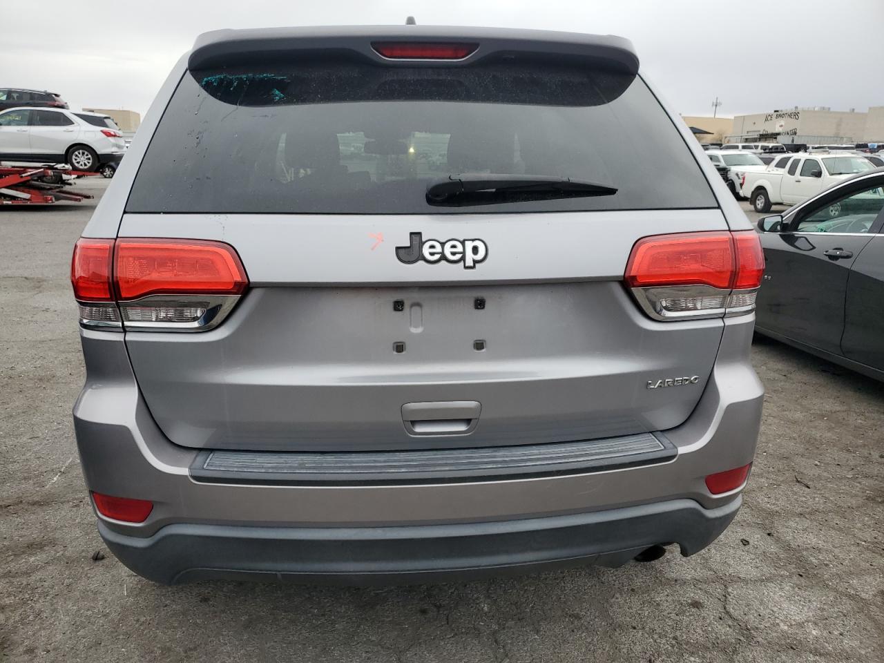 2016 Jeep Grand Cherokee - Image 6