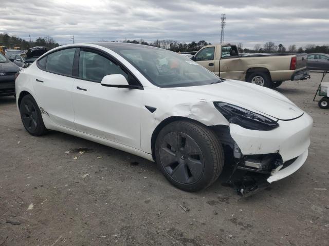  TESLA MODEL 3 2023 Biały