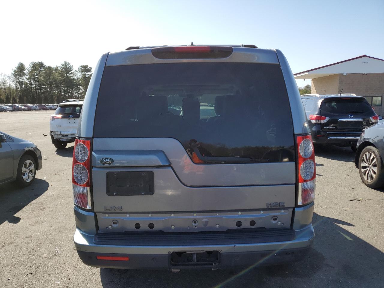 2011 Land Rover LR4 - Image 6