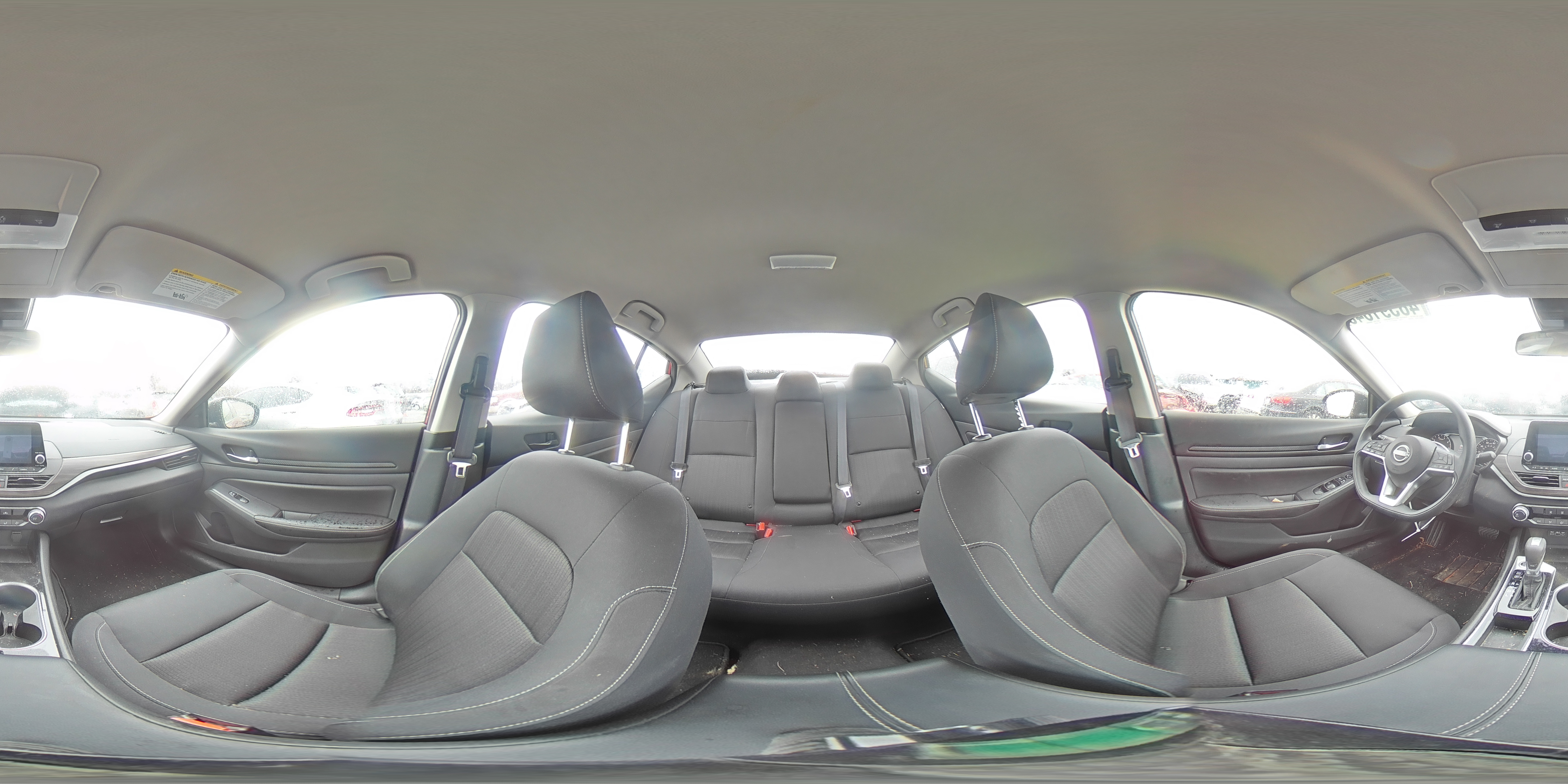 2024 Nissan Altima - Image 12