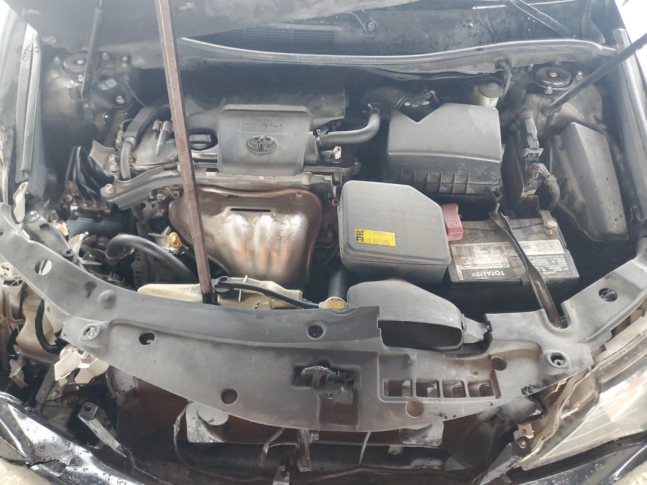 2012 Toyota Camry - Image 11