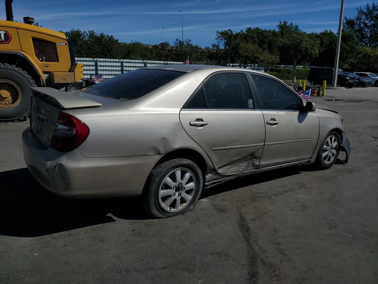 2004 Toyota Camry - Image 3
