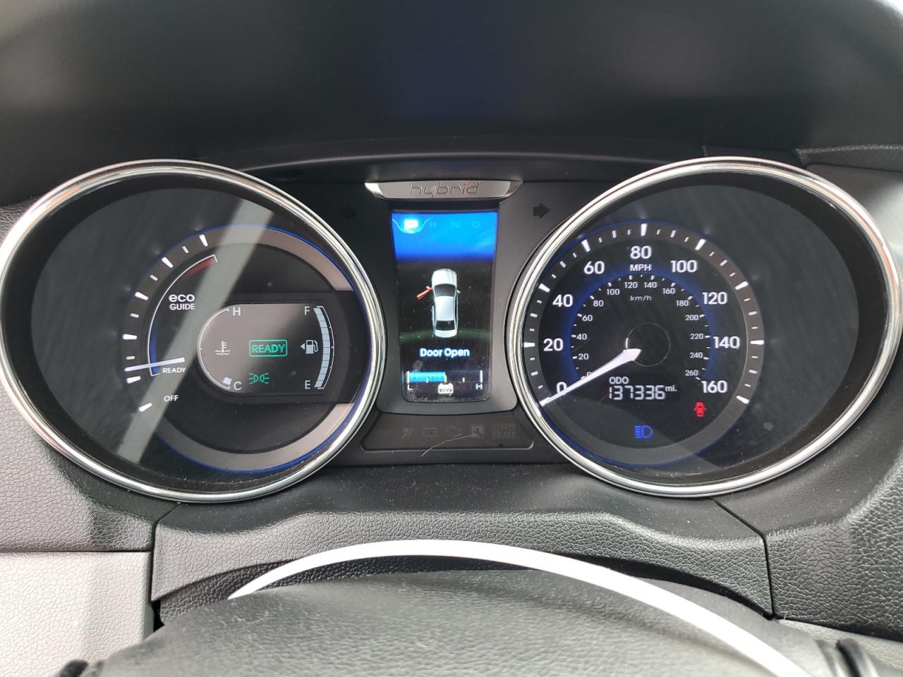 2015 Hyundai Sonata - Image 9