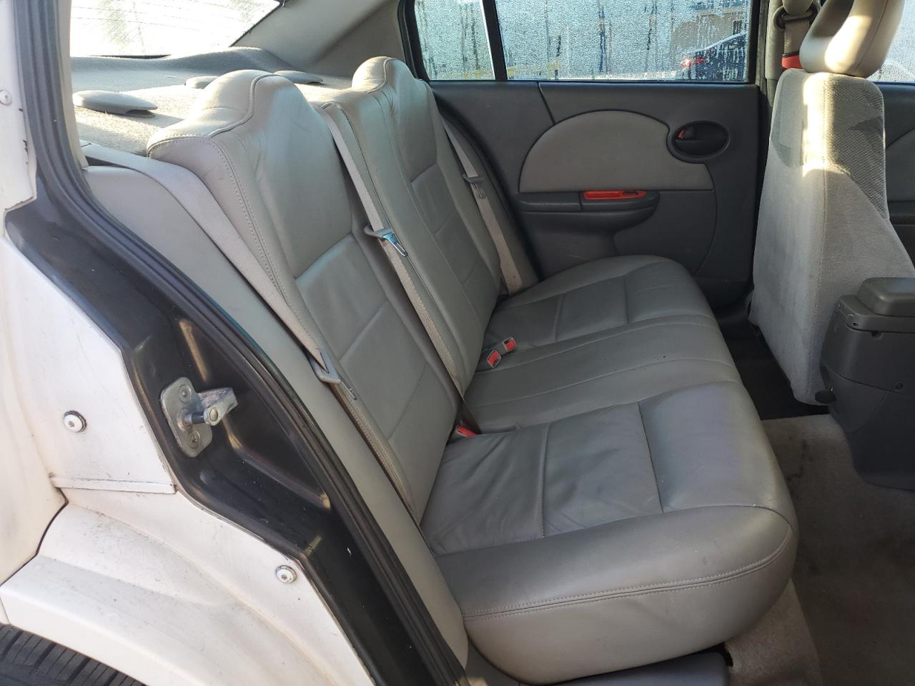 2007 Saturn ION - Image 10