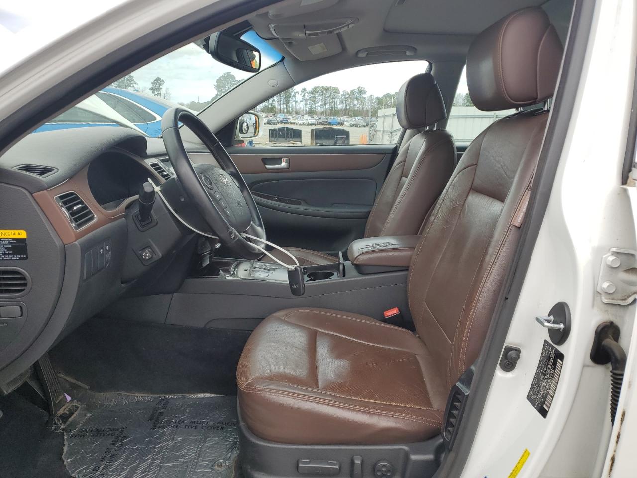 2013 Hyundai Genesis - Image 7