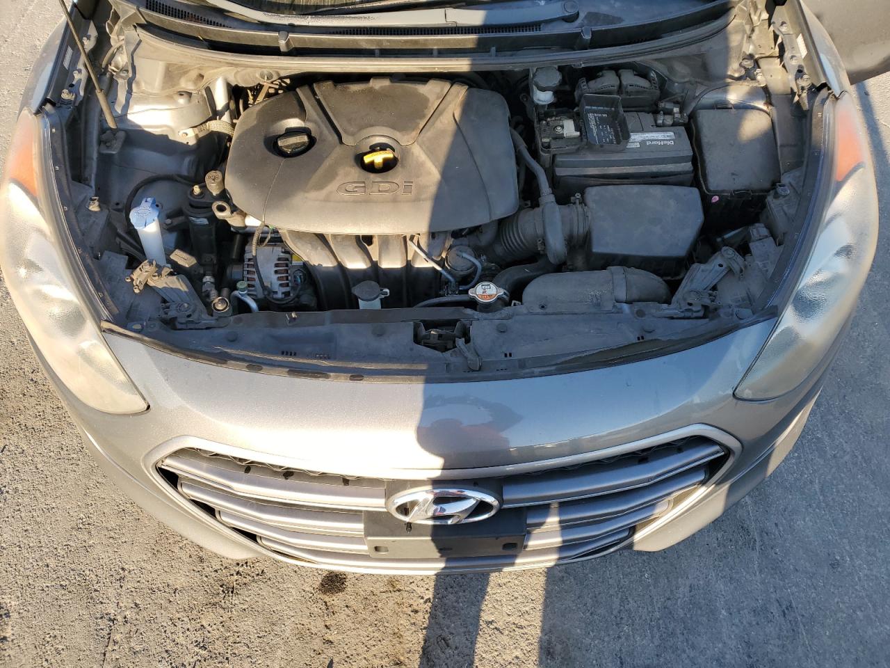 2017 Hyundai Elantra - Image 12