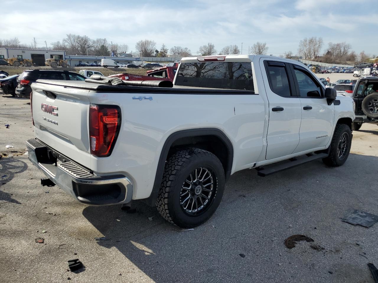 2021 GMC Sierra - Image 3