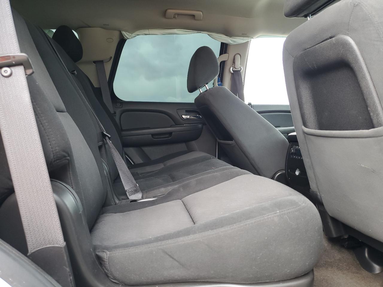2009 Chevrolet Tahoe - Image 11