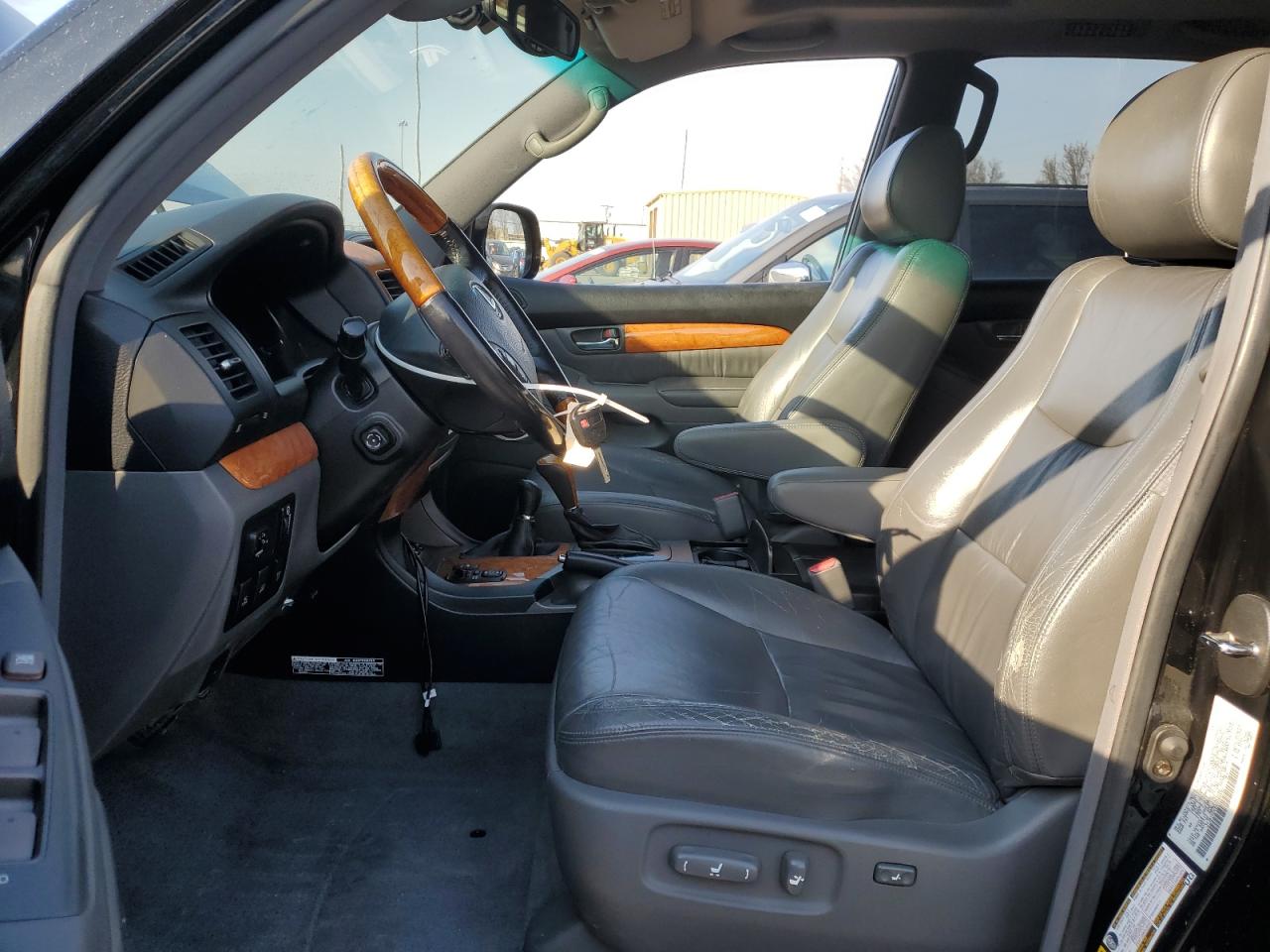 2004 Lexus GX - Image 7