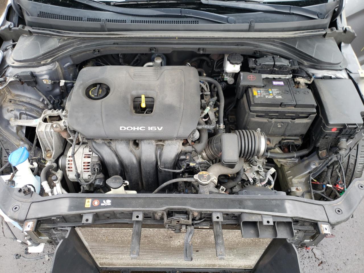 2018 Hyundai Elantra - Image 11