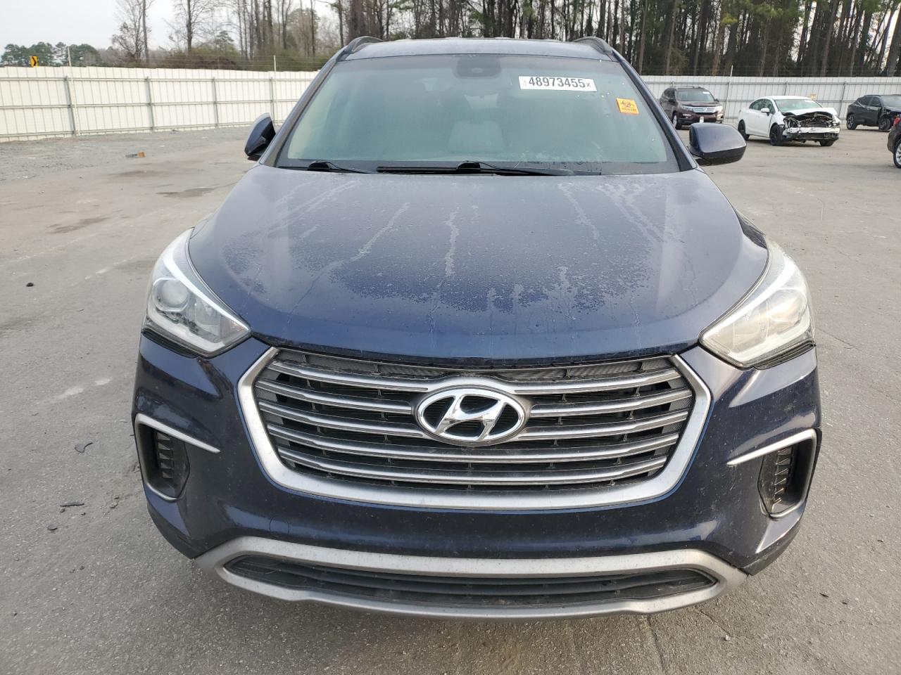 2017 Hyundai Santa Fe - Image 5