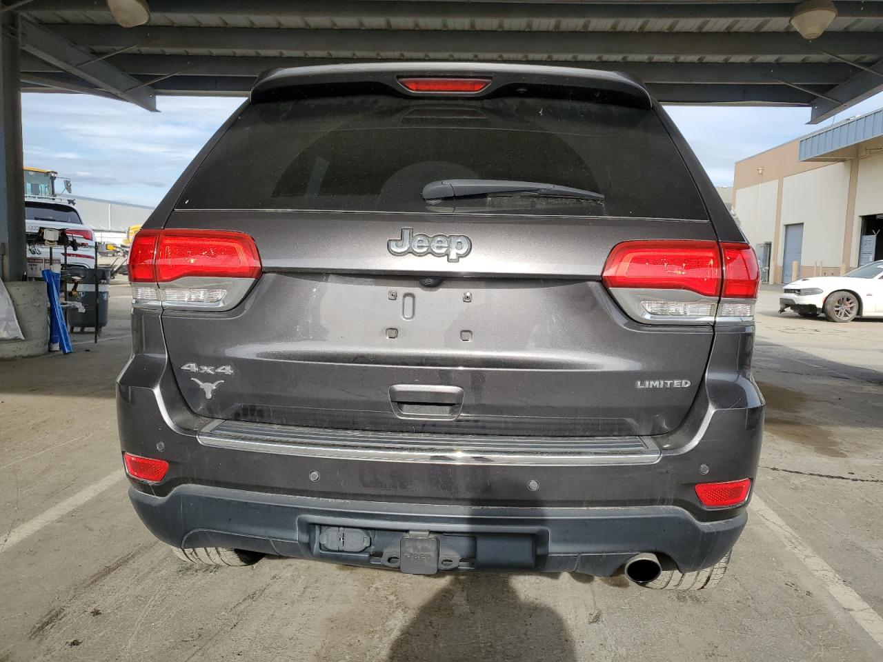 2018 Jeep Grand Cherokee - Image 6