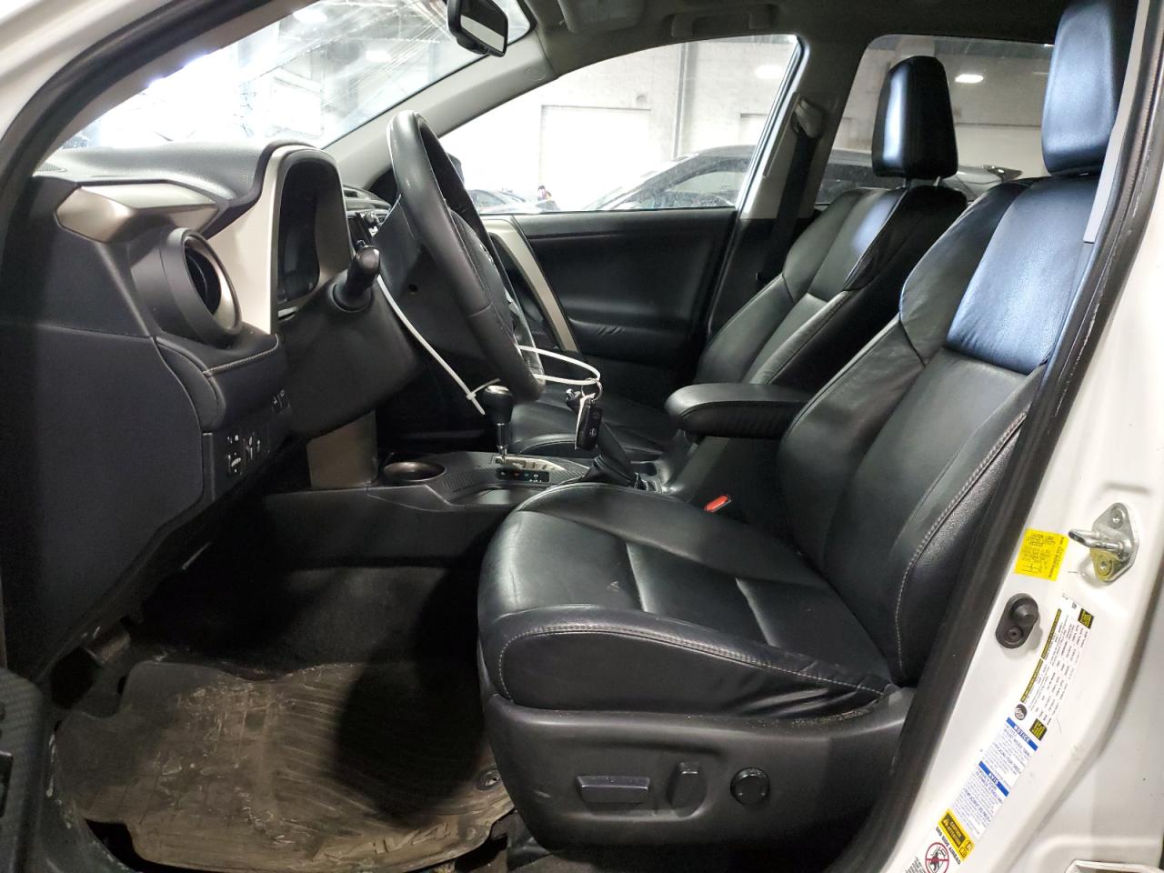 2015 Toyota RAV 4 - Image 7