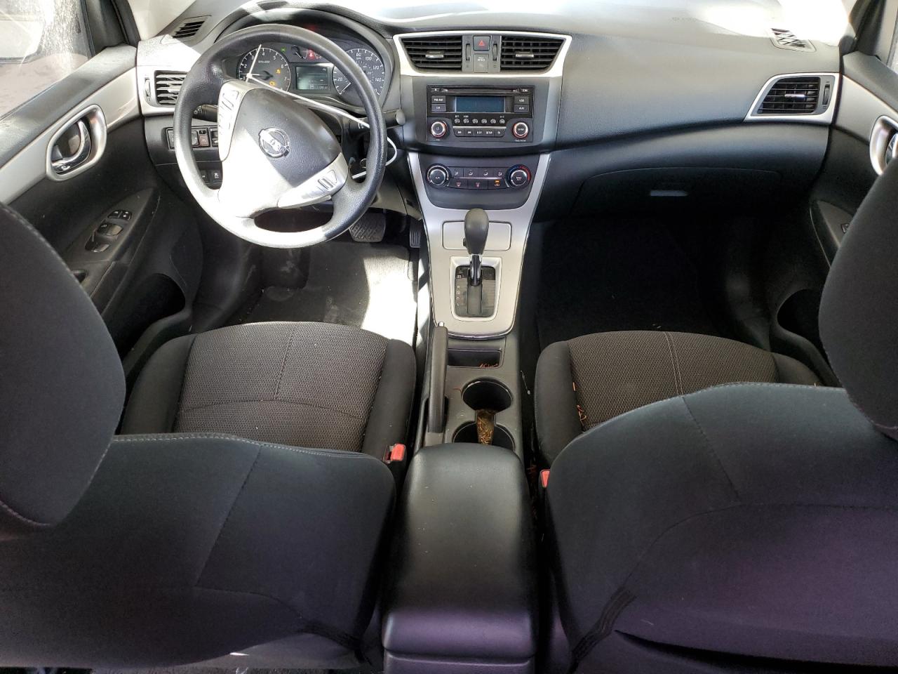 2015 Nissan Sentra - Image 8